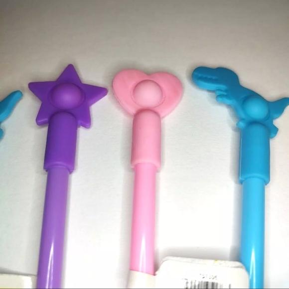 Lot of 5 Novelty Ink Pens Unicorn Dinosaur Star Heart Silicone Fidget Pop Game - Picture 7 of 11